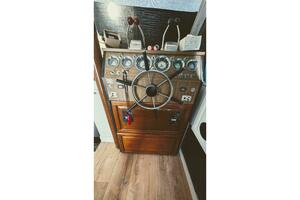 35ft Chris Craft Yacht For Sale