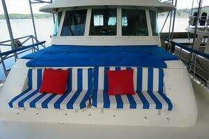 1986 Hatteras 58 Motor Yacht thumbnail 42