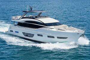 2021 Princess Y85 thumbnail 1