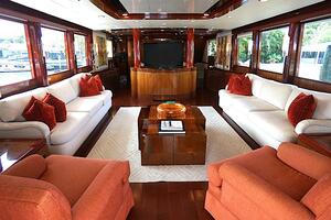 ROBIN S NEST 102ft Ocean Alexander Yacht For Sale