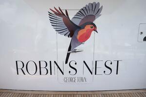 ROBIN S NEST 102ft Ocean Alexander Yacht For Sale