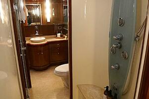 ROBIN S NEST 102ft Ocean Alexander Yacht For Sale