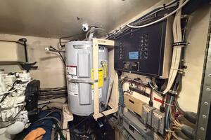 Turtle IV 58ft Hatteras Yacht For Sale