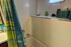 1975 Hatteras 58 LRC thumbnail 49