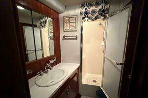 1975 Hatteras 58 LRC thumbnail 51