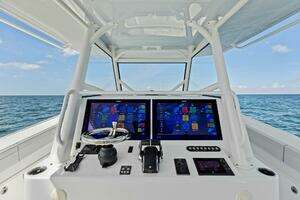 2024 Yellowfin 42 Offshore thumbnail 9