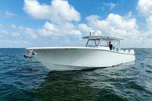 2024 Yellowfin 42 Offshore thumbnail 45
