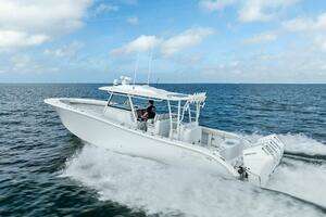 2024 Yellowfin 42 Offshore thumbnail 23