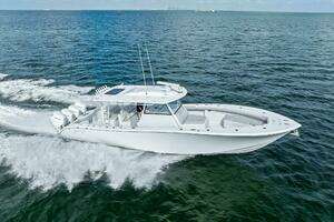 2024 Yellowfin 42 Offshore thumbnail 29