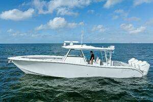 2024 Yellowfin 42 Offshore thumbnail 41