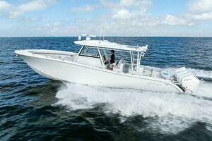 2024 Yellowfin 42 Offshore thumbnail 25