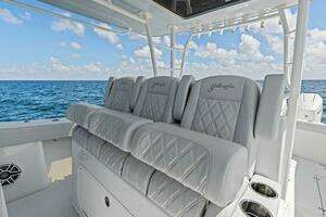 2024 Yellowfin 42 Offshore thumbnail 18