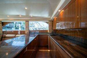 2006 Viking 52 Convertible thumbnail 13