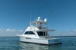 WHITE PEARL 52ft Viking Yacht For Sale