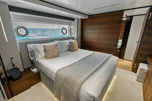 2023 Custom Line 33 Navetta thumbnail 73