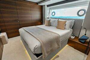 2023 Custom Line 33 Navetta thumbnail 86