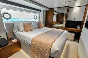 2023 Custom Line 33 Navetta thumbnail 81