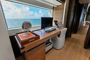 2023 Custom Line 33 Navetta thumbnail 61