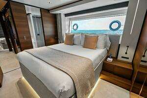 2023 Custom Line 33 Navetta thumbnail 83
