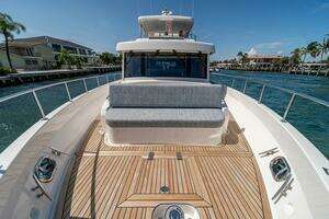 2026 Offshore Yachts thumbnail 21