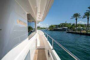 2026 Offshore Yachts thumbnail 18