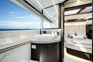 2024 Galeon 560 FLY thumbnail 6
