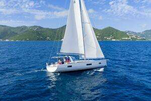 2024 Beneteau Oceanis Yacht 54 thumbnail 2
