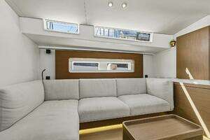 2024 Beneteau Oceanis Yacht 54 thumbnail 36