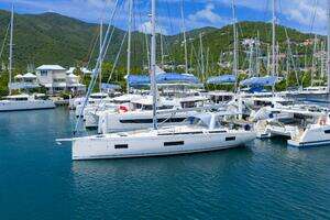 2024 Beneteau Oceanis Yacht 54 thumbnail 6