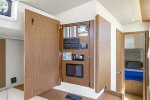 2024 Beneteau Oceanis Yacht 54 thumbnail 49