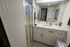 LADY RAE 58ft Hatteras Yacht For Sale