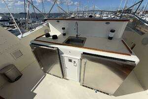 1987 Hatteras Motor Yacht thumbnail 25