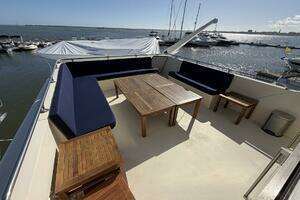 1987 Hatteras Motor Yacht thumbnail 24