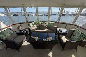 1987 Hatteras Motor Yacht thumbnail 15
