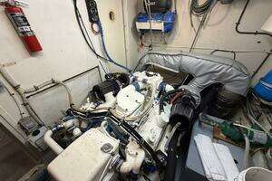 1987 Hatteras Motor Yacht thumbnail 75