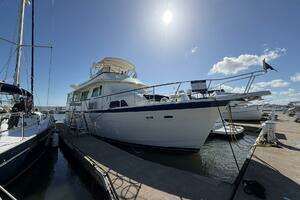 1987 Hatteras Motor Yacht thumbnail 8