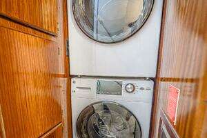 1987 Hatteras Motor Yacht thumbnail 86
