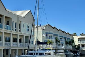 TOMCAT 45ft Lagoon Yacht For Sale