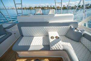 2009 Cabo 52 Flybridge thumbnail 29