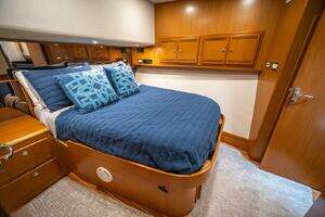 2009 Cabo 52 Flybridge thumbnail 50