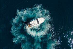 2009 Cabo 52 Flybridge thumbnail 12