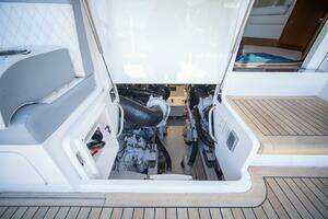 2009 Cabo 52 Flybridge thumbnail 53