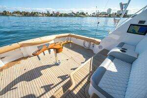 2009 Cabo 52 Flybridge thumbnail 14
