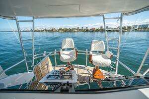 2009 Cabo 52 Flybridge thumbnail 31