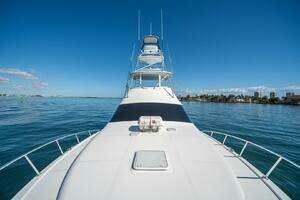 2009 Cabo 52 Flybridge thumbnail 23