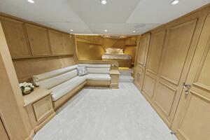SAVOIR FAIRE 120ft Broward Yacht For Sale