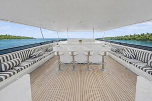 SAVOIR FAIRE 120ft Broward Yacht For Sale