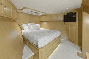 SAVOIR FAIRE 120ft Broward Yacht For Sale
