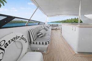 SAVOIR FAIRE 120ft Broward Yacht For Sale