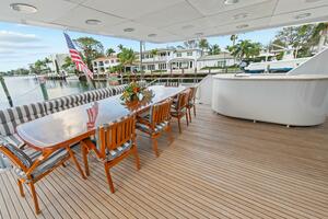 SAVOIR FAIRE 120ft Broward Yacht For Sale